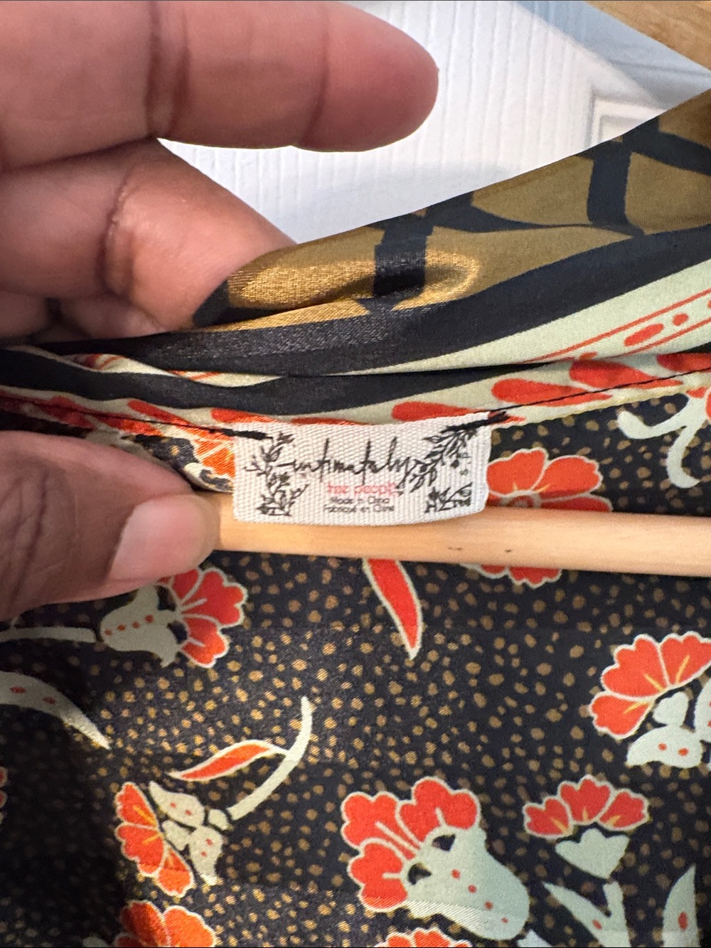 Floral Black & Red Long Robe with Trimmed Border - Picture 2 of 3